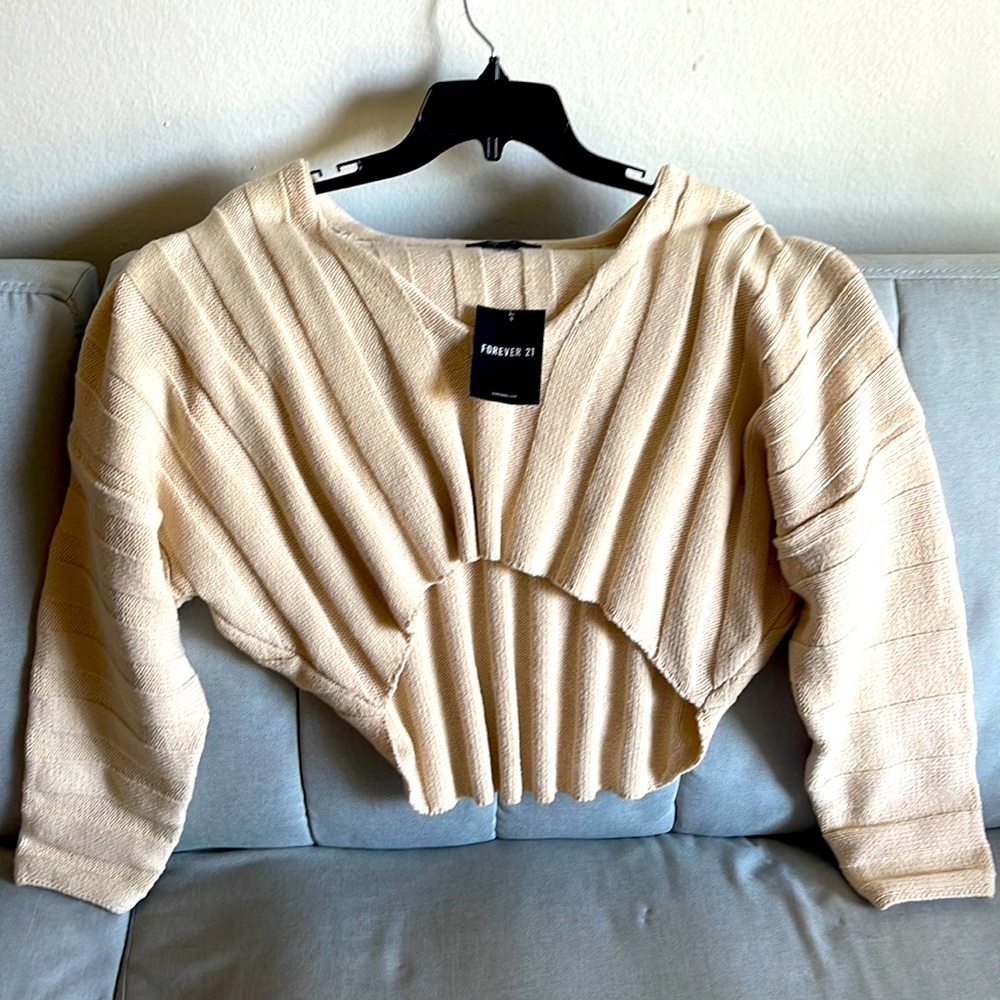 Beige sweater crop top size S